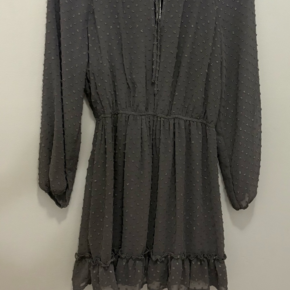 Elegant Gray Long-Sleeve Dress - Picture 9 of 12